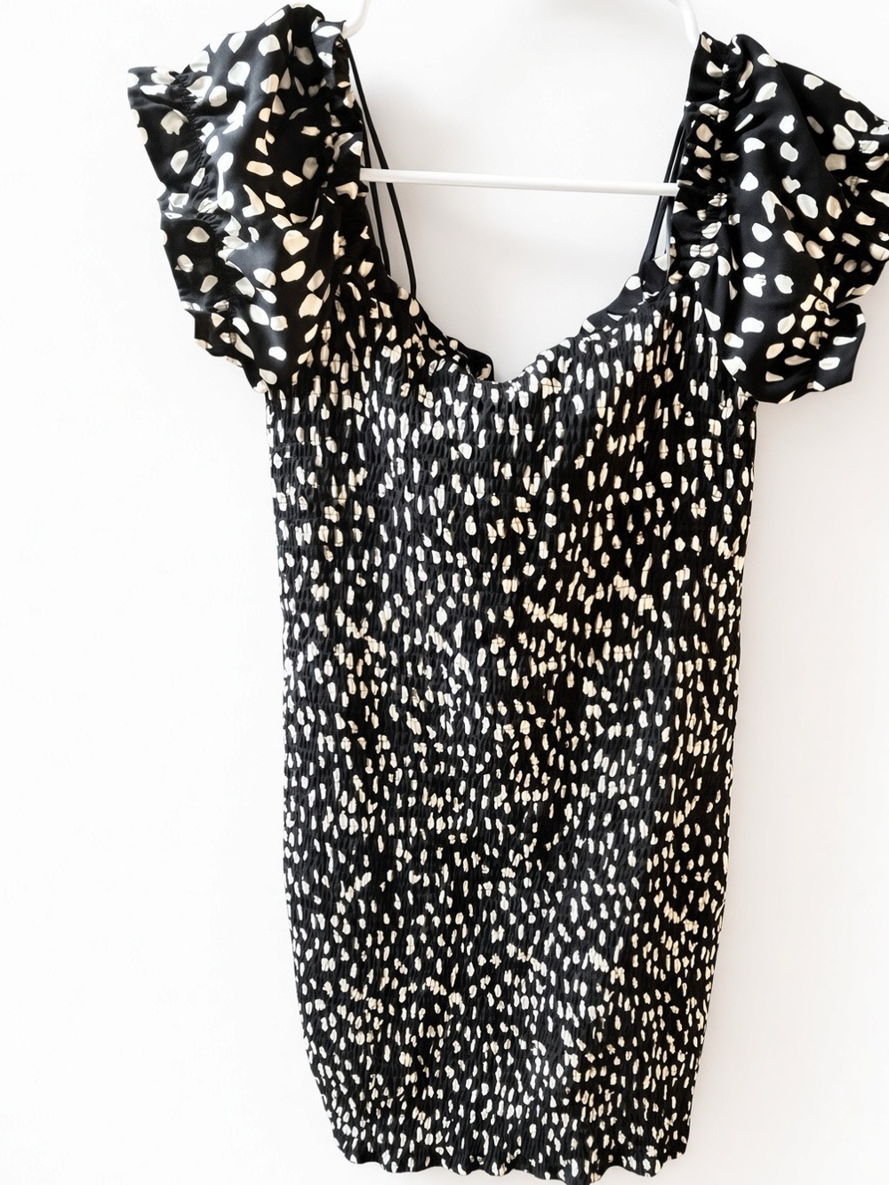 A Father’s Love Black Cream Spot Smocked Ruffle Tie Top Size L